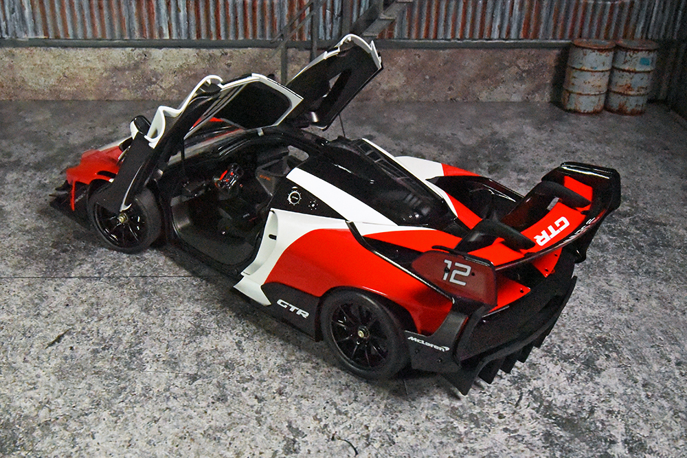 BR6_2330_bb.jpg